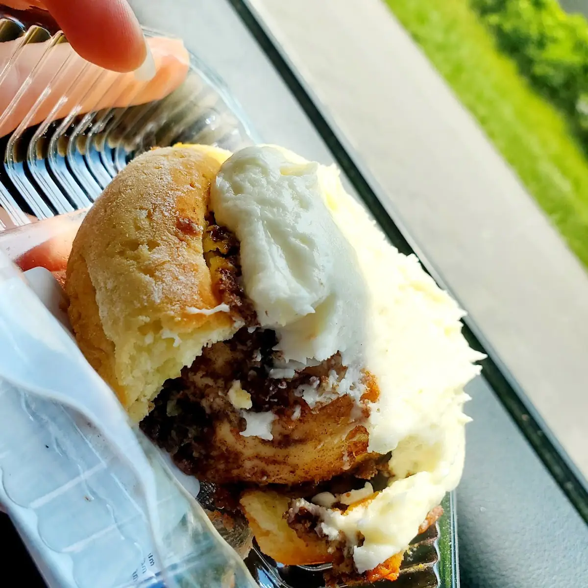 GF Cinnamon Roll