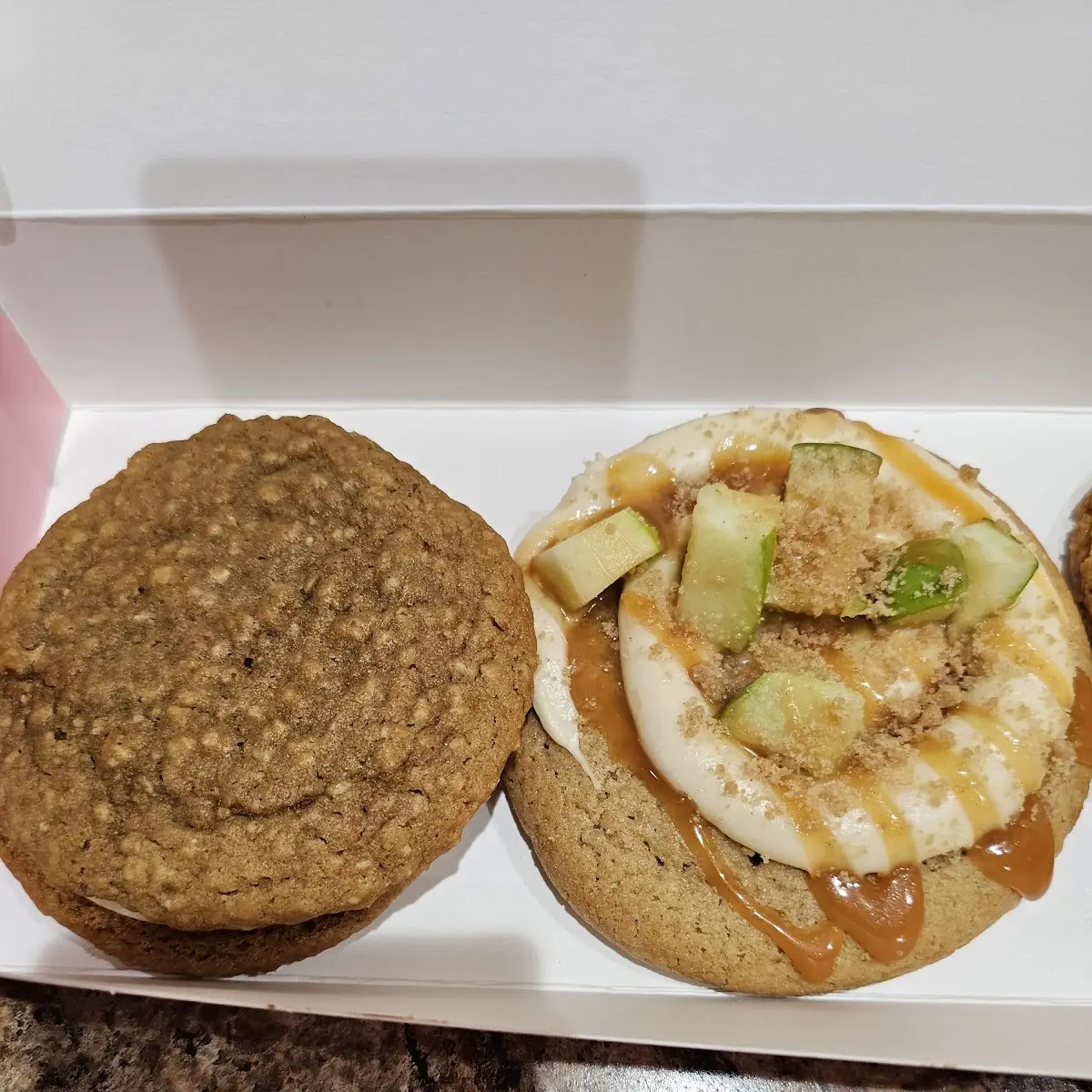Carmel Apple and Oatmeal Sandwich