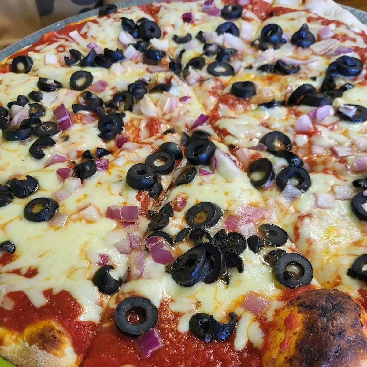 14 Inch Black Olive & Onion Pizza