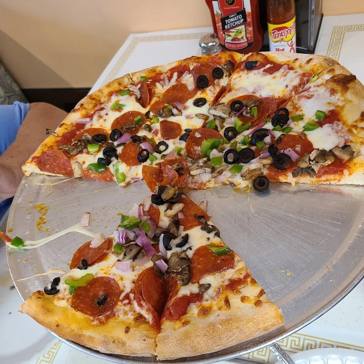 Pizza Supreme Pizza