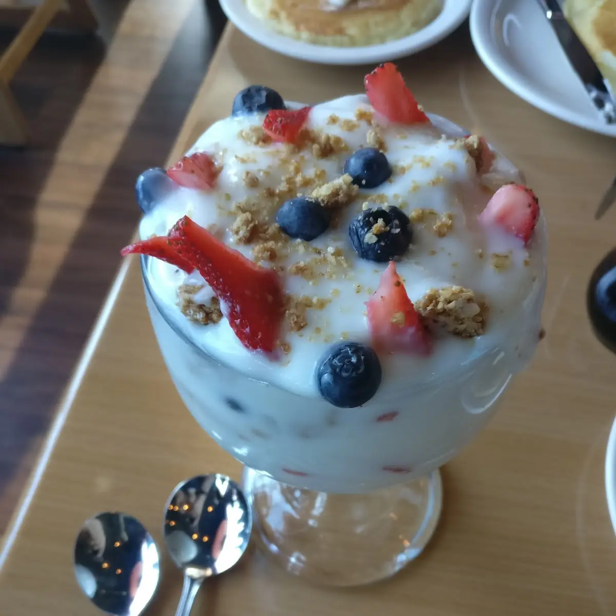 Vanilla Yogurt Parfait
