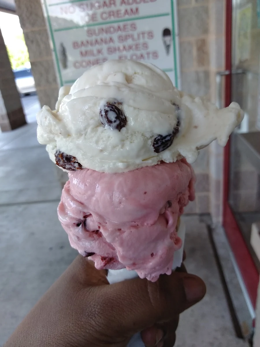 Red Velvet Cake and Rum Raisin