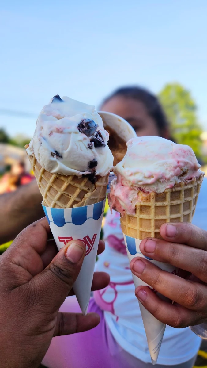 Strawberry Shortcake and Bing Cherry