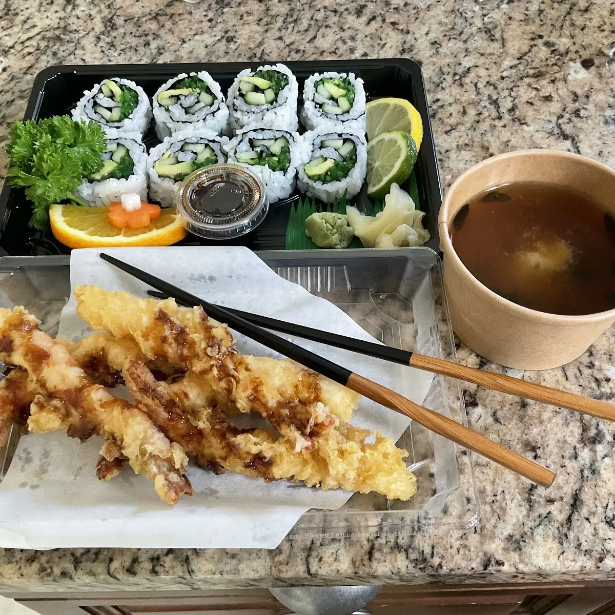 Crispy Vege Tempura Roll, Sushi Sun Restaurant