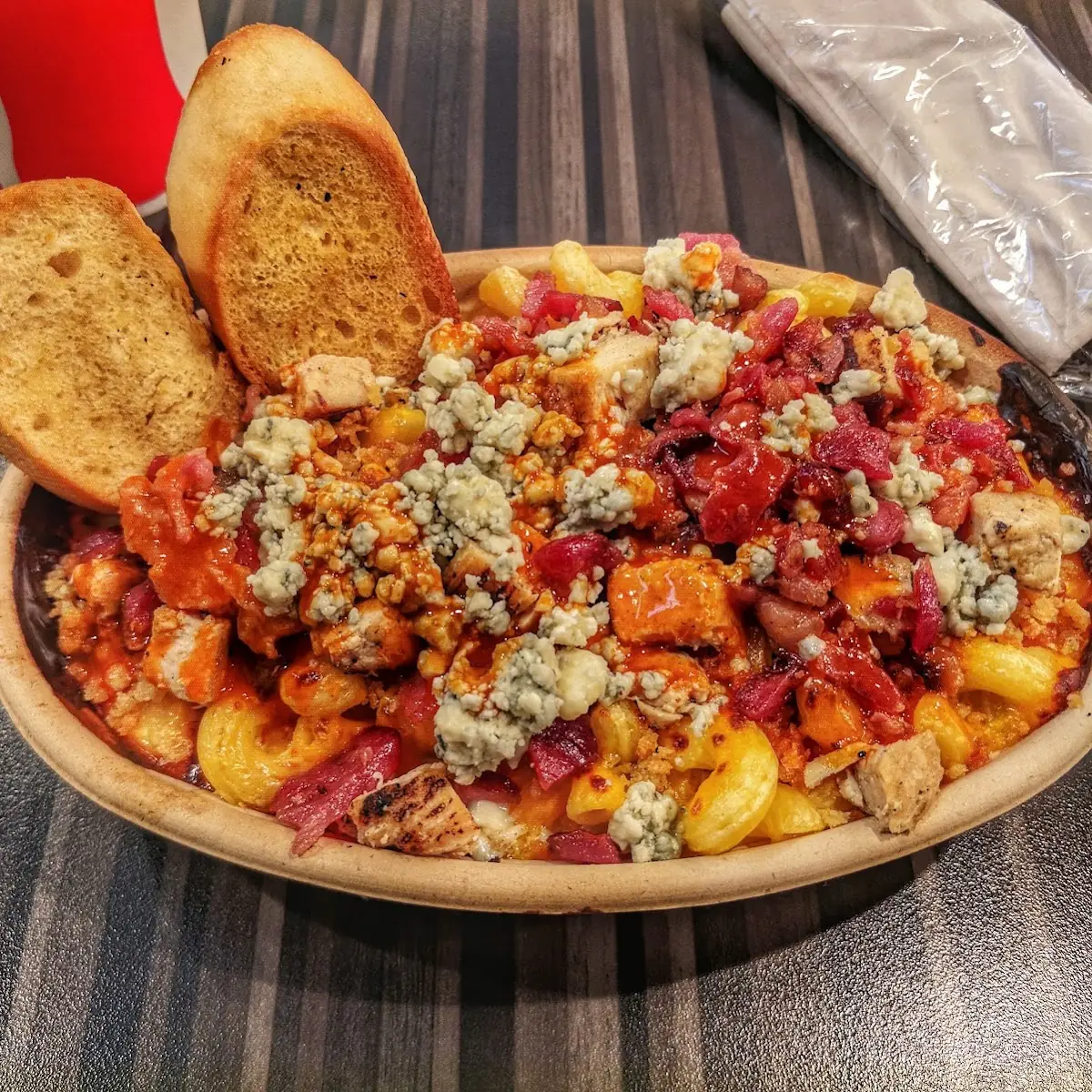 Buffalo Chix Blue Cheese Mac