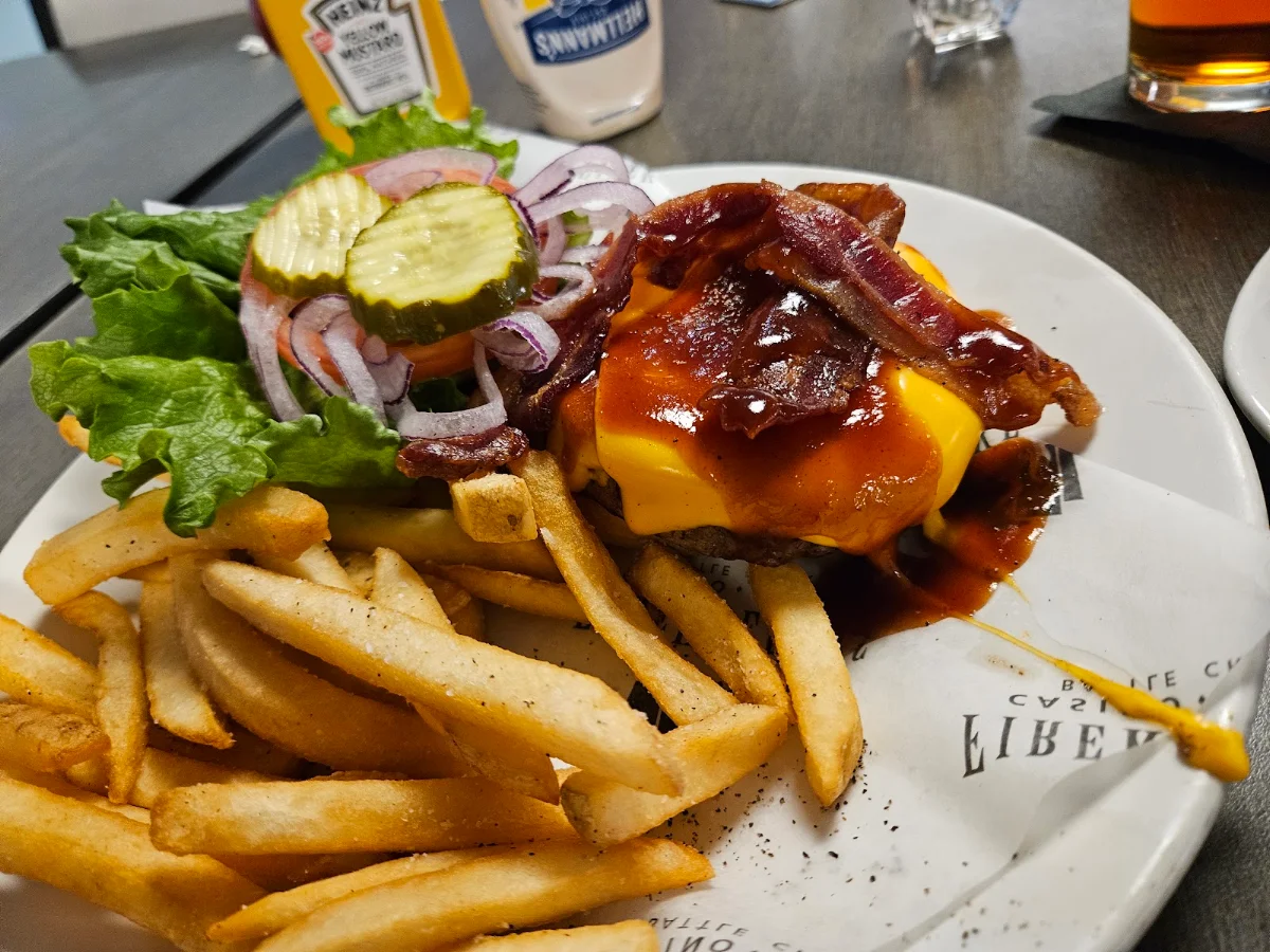 BBQ Bacon Burger