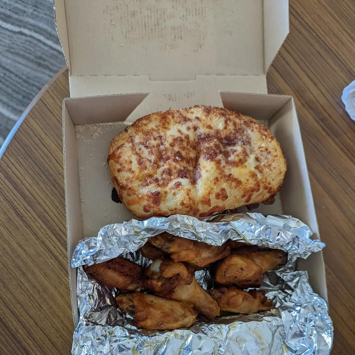 Wings & Cheese Bread