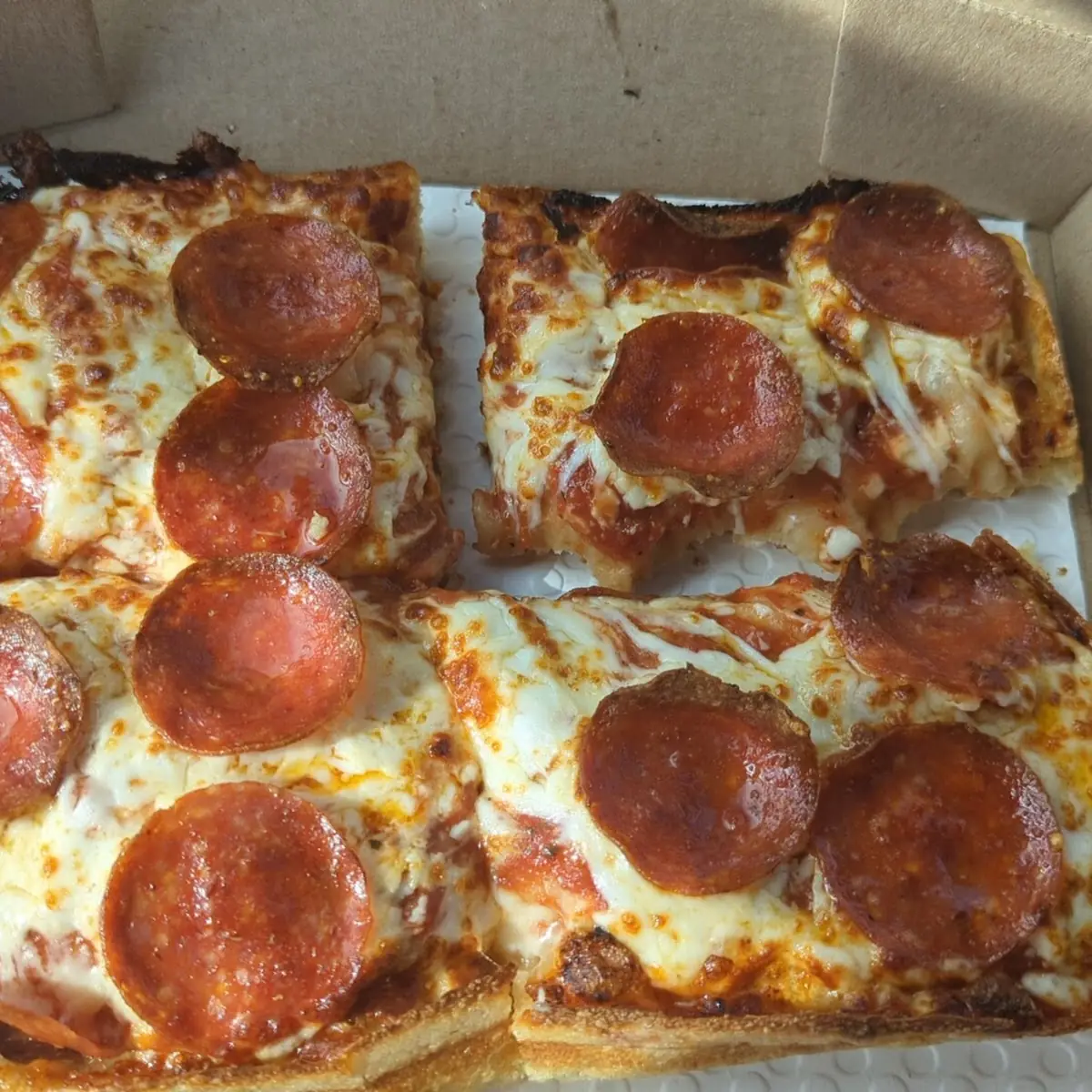 Pepperoni Pizza Detroit Style
