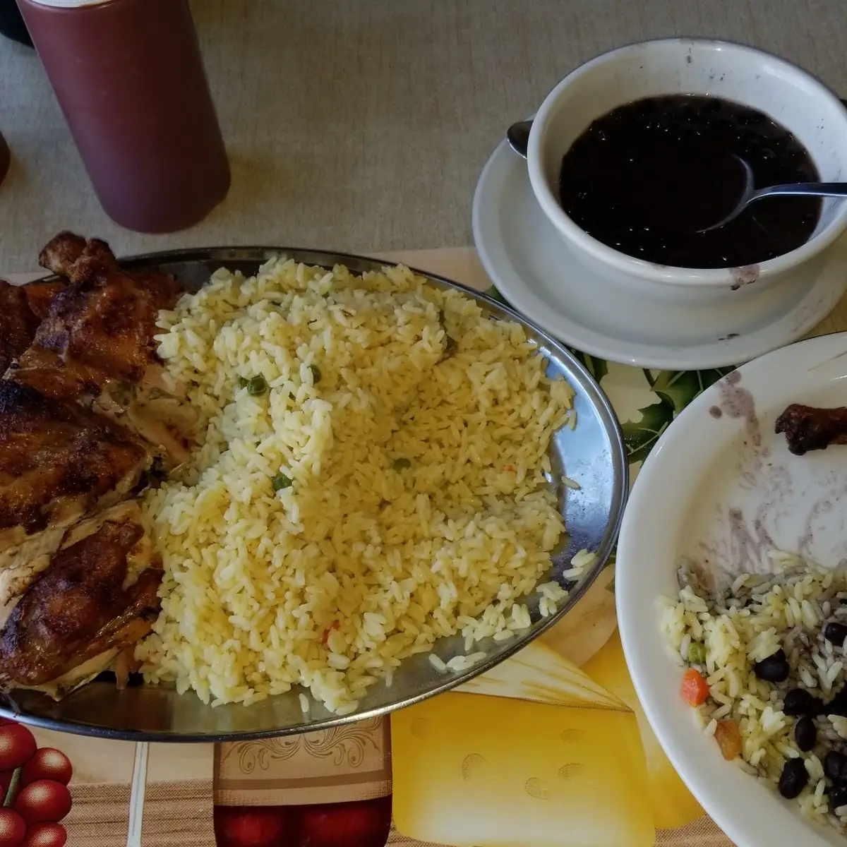 Green Peas and Rice with Grilled Chicken and Beans