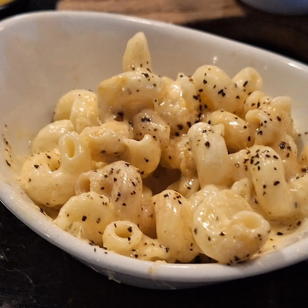 White Cheddar Mac N Cheese