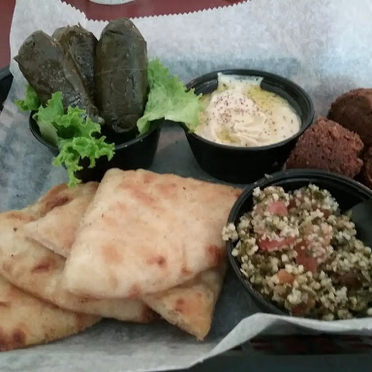 Grape Leaves Small Hummus & Pita