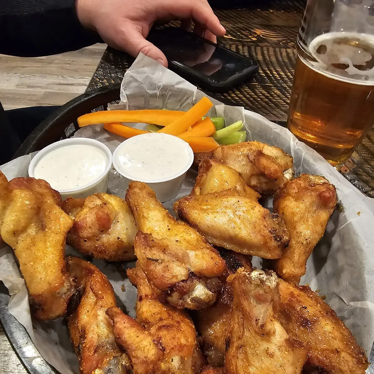 Big Hole Chicken Wings