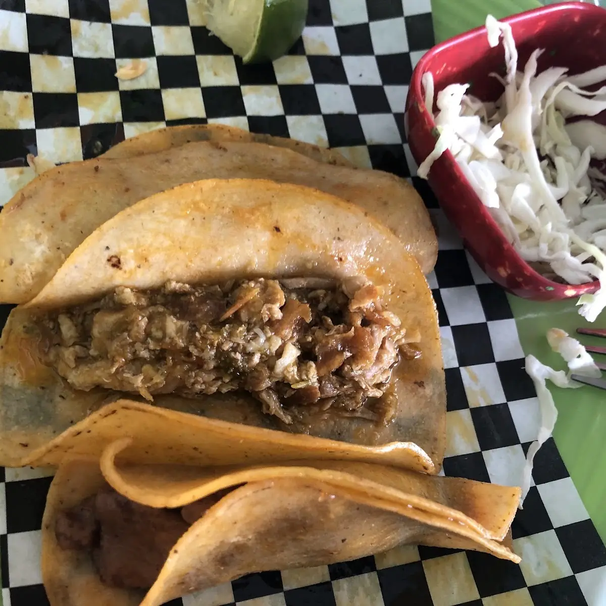 Chicharrón Prensado Taco Al Vapor
