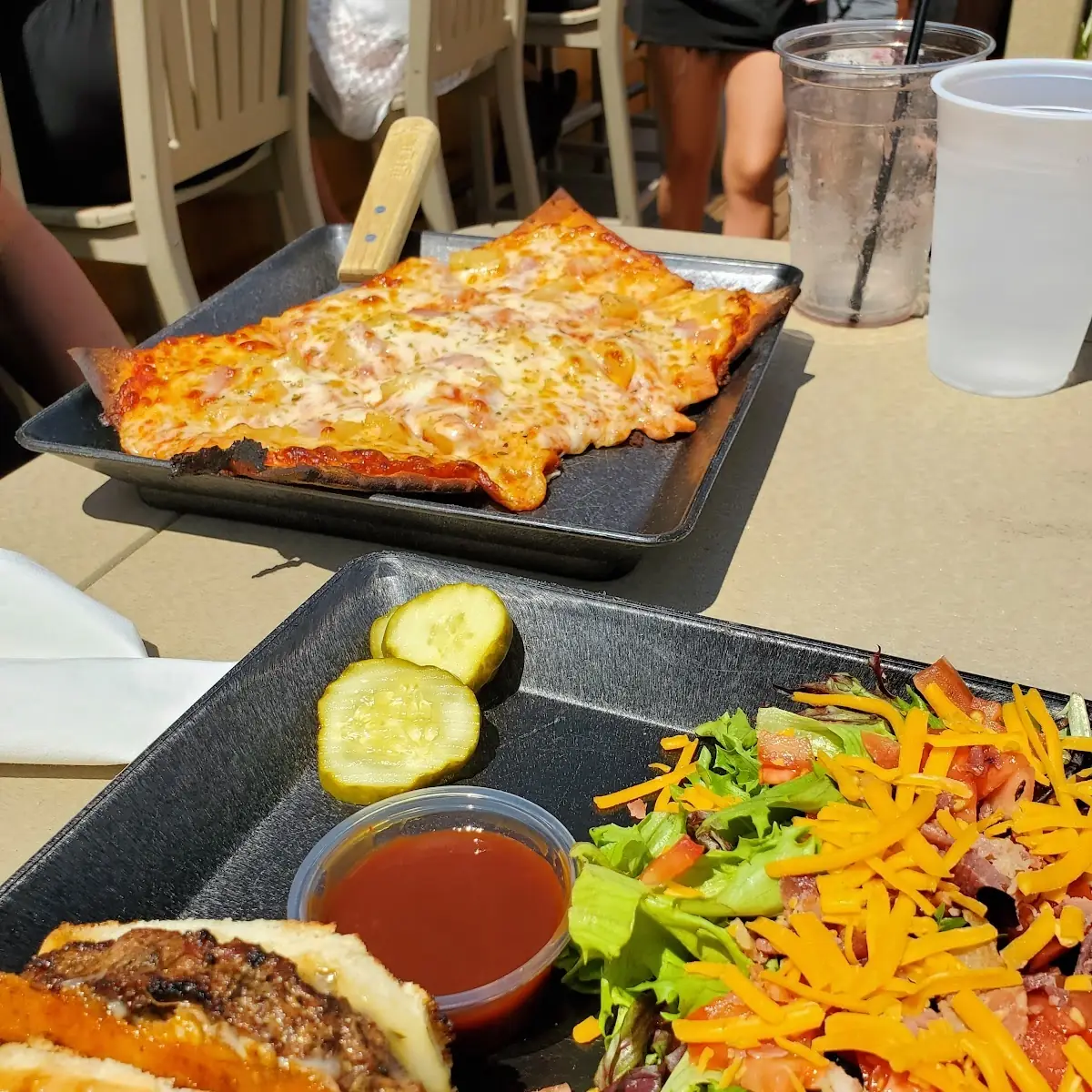 Smash Burger & Side Salad
