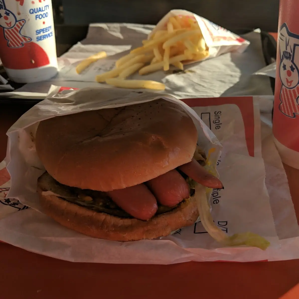 Chilli Cheese Dog Burger
