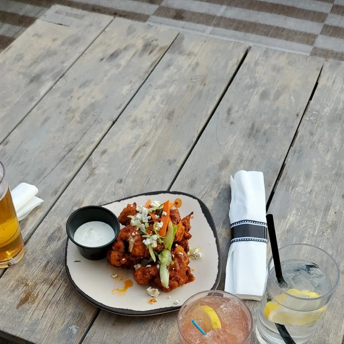 Cauliflower Wings & Dazed Days Cocktail