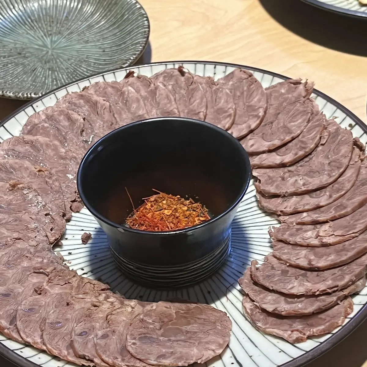 Sliced Beef with Chili Dip