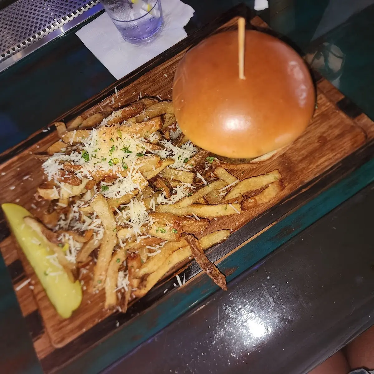 VEGGIE BURGER