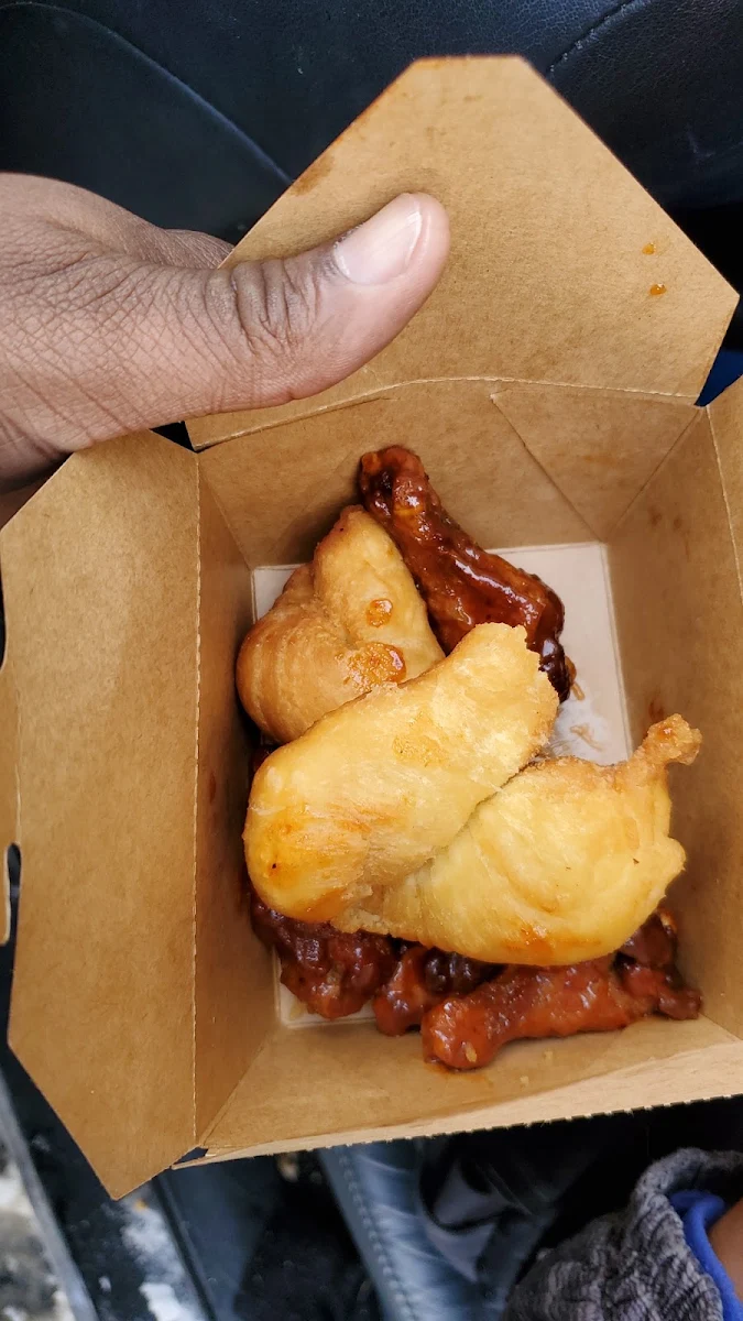 Festival and Chicken Wings, GC Jerk Xpress