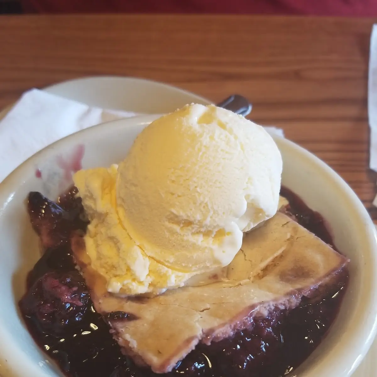 Blackberry Cobbler with Ice Cream