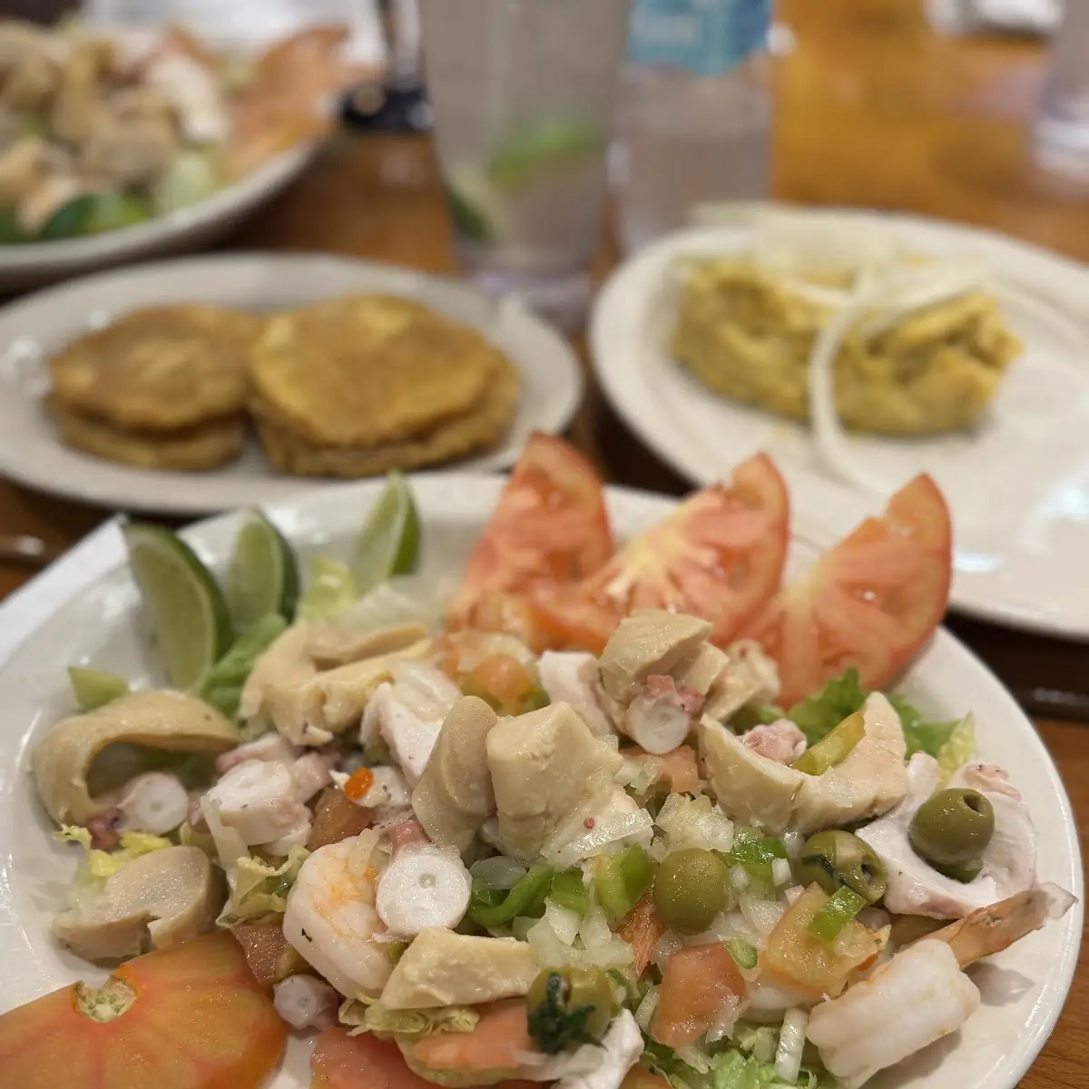 Ensalada de Mariscos Mixtos Mixed Seafood Salad