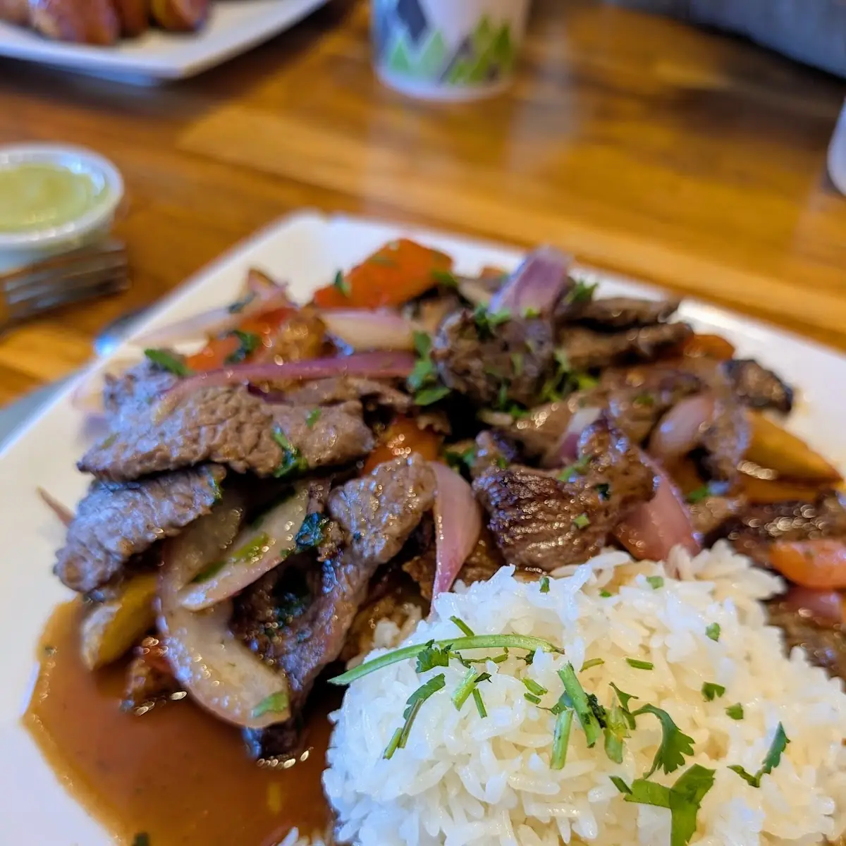 Lomo Saltado with White Rice