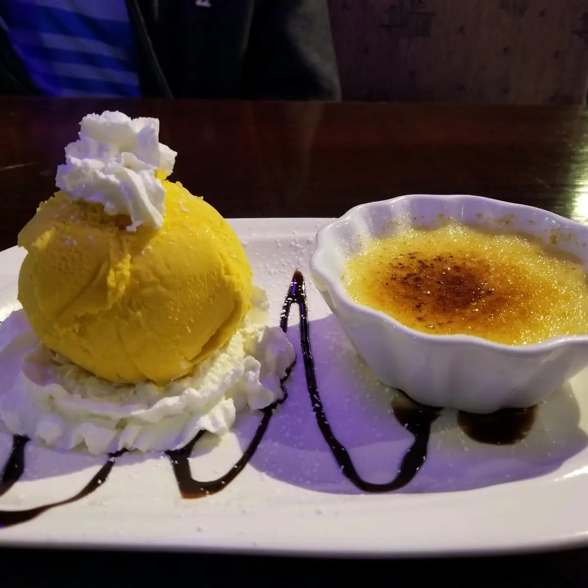 Creme Brulee w Mango Ice Cream