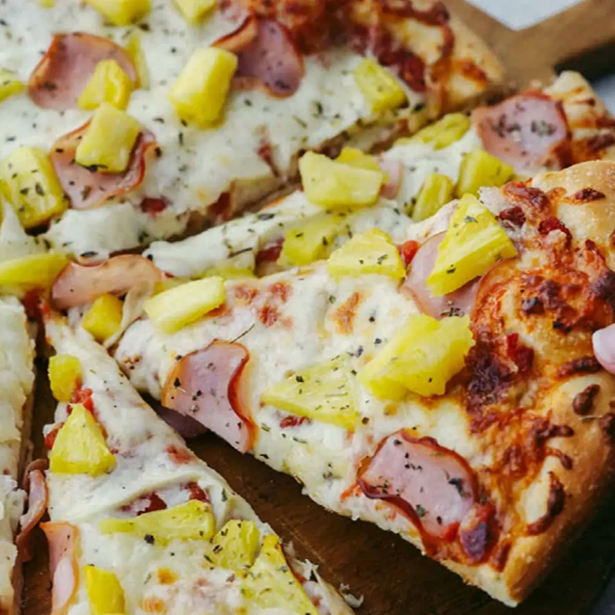 Hawaiian Pizza Combo