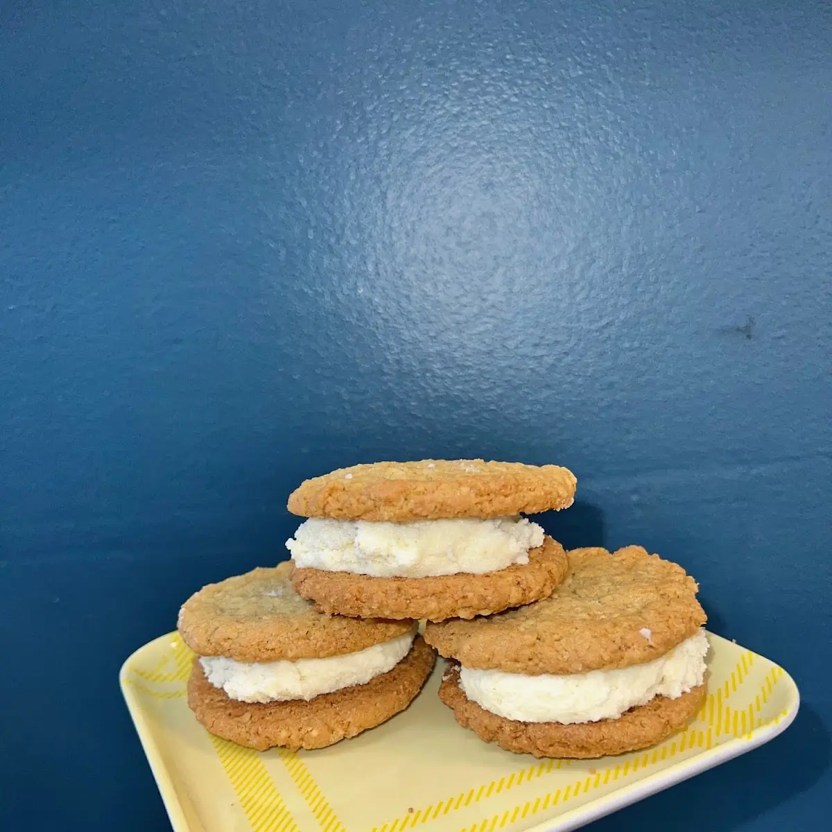 Oatmeal Cream Filled Cookie