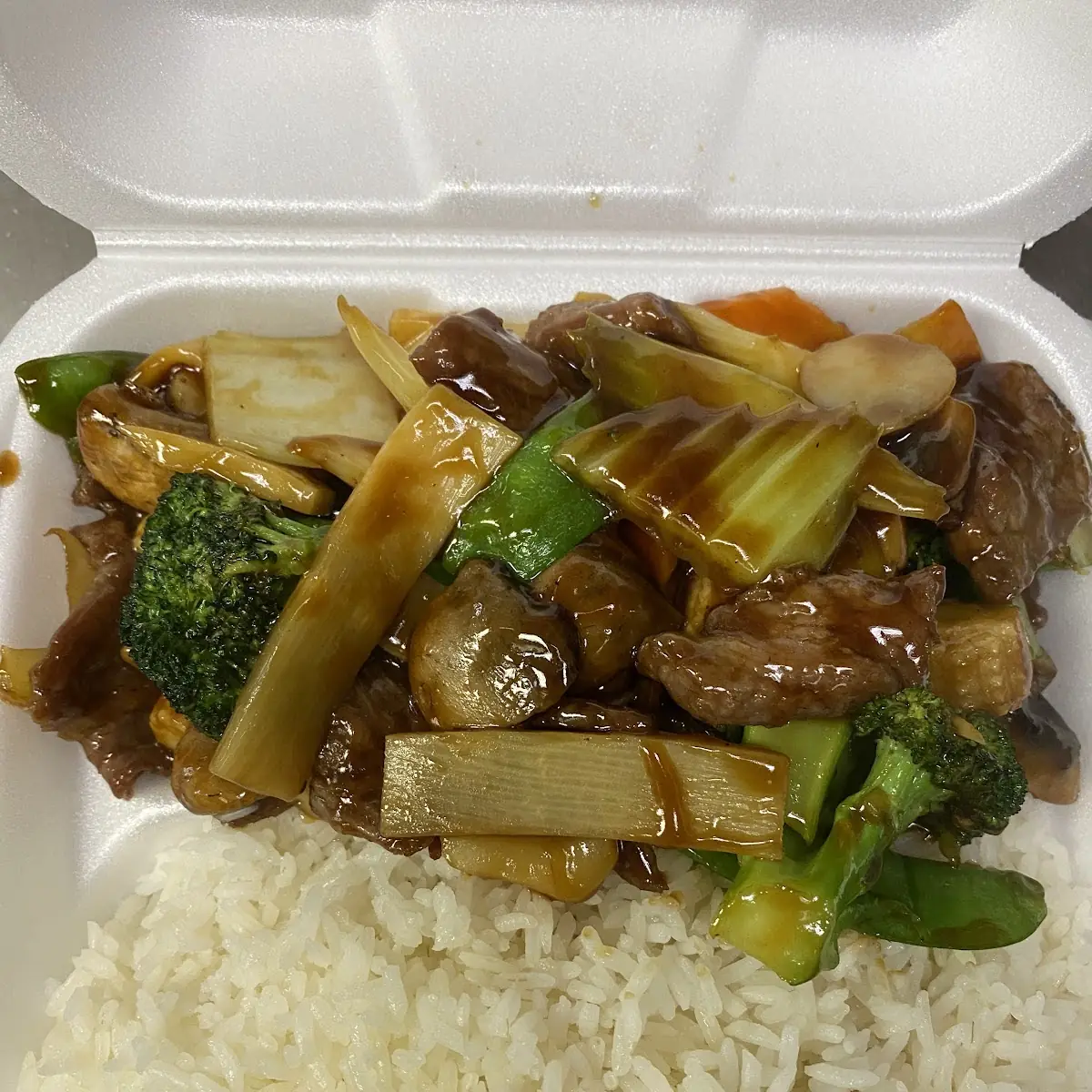 Beef with Chinese Vegetable Lunch Combo