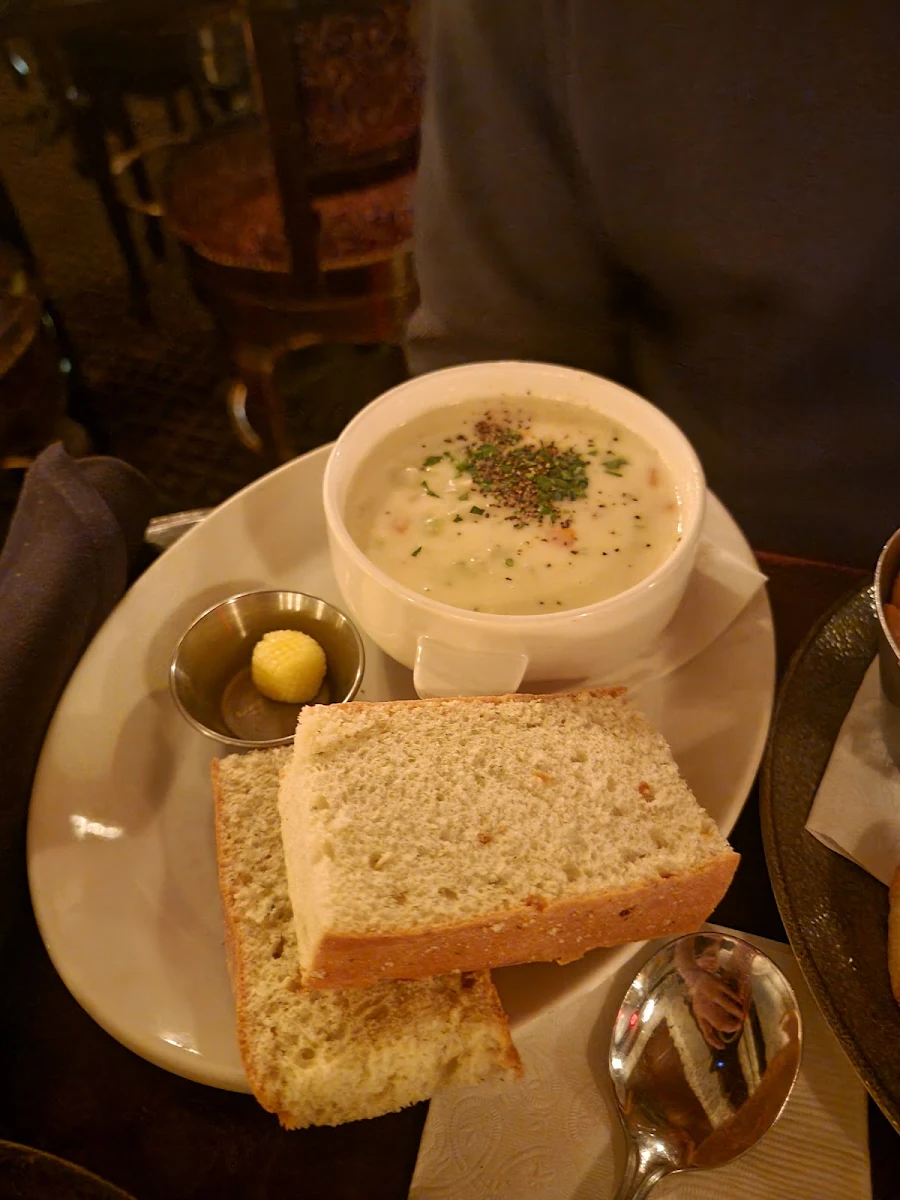 Clam Chowder, Bard & Banker