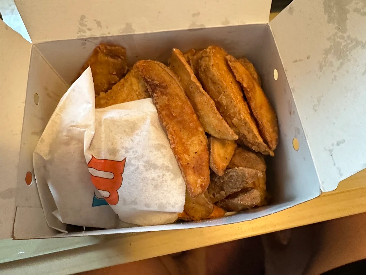 4 Piece Fried Chicken with Taters
