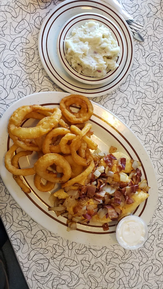 Perogies, Hi-Ho Diner