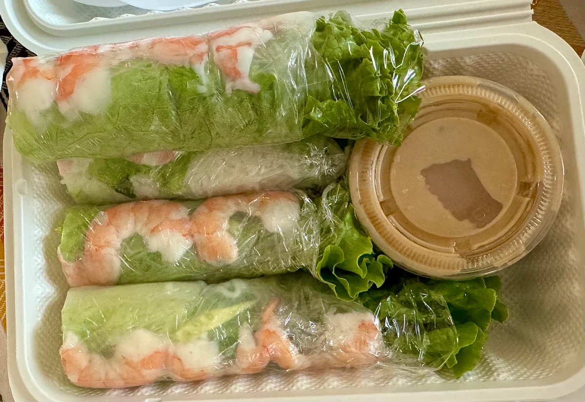 Shrimp Salad Rolls with Peanut Sauce