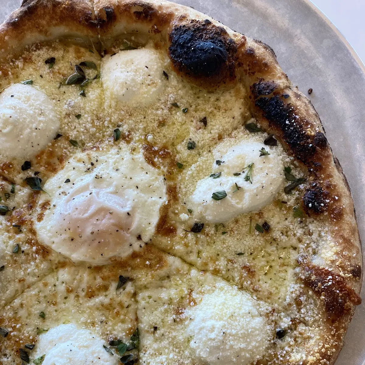 White Pizza Pie Garlic Sauce