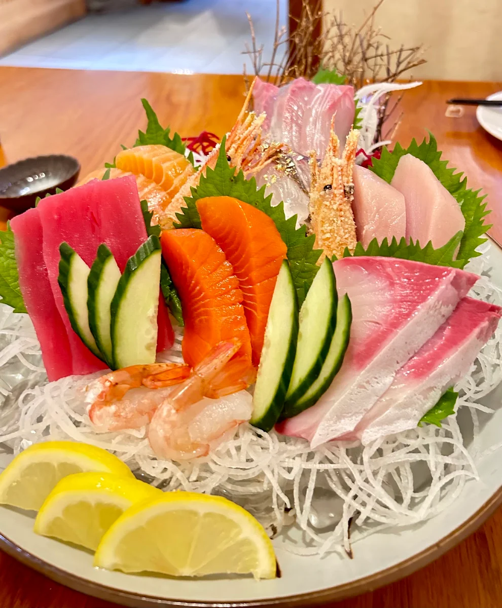 Assorted Sashimi 24