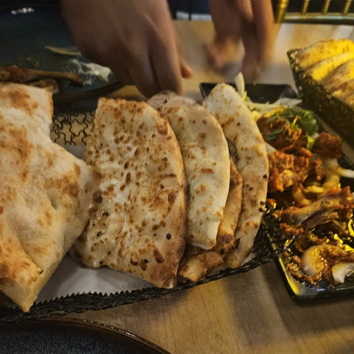Garlic Cheese Naan