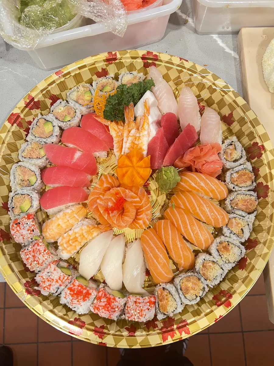 Sushi Maki & Sashimi, TCJ Restaurant