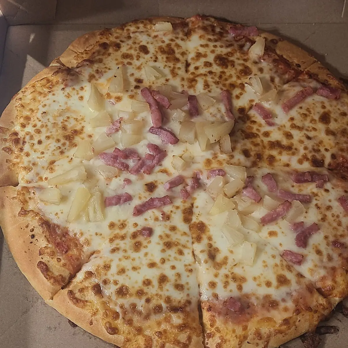 Hula Hawaiian Pizza