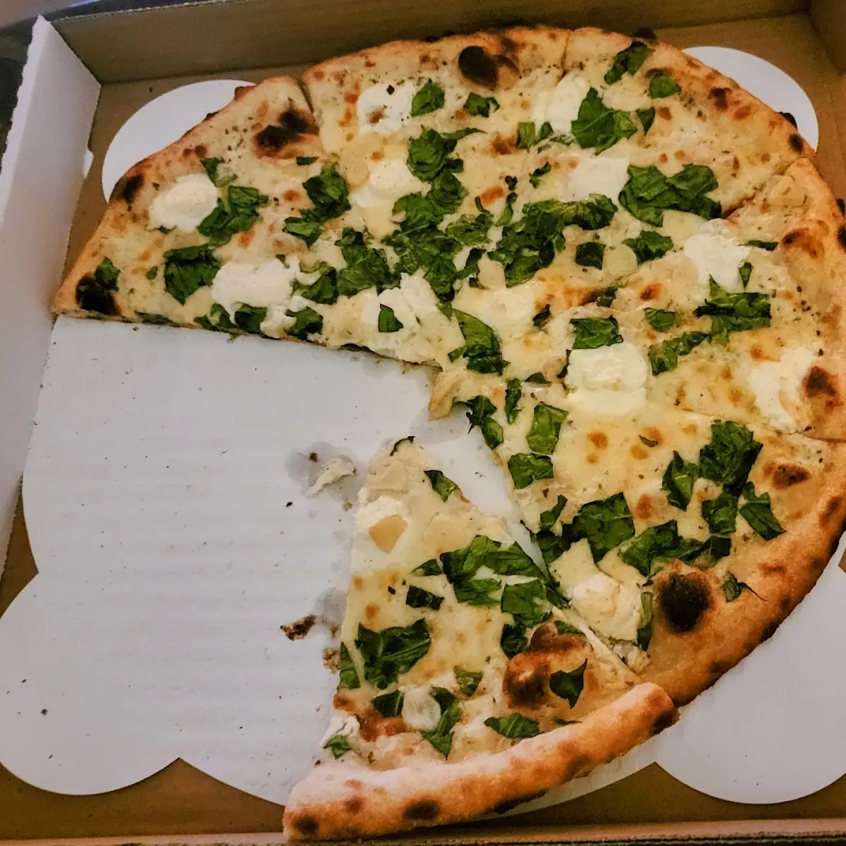 Pizza Spinaci Con Ricotta