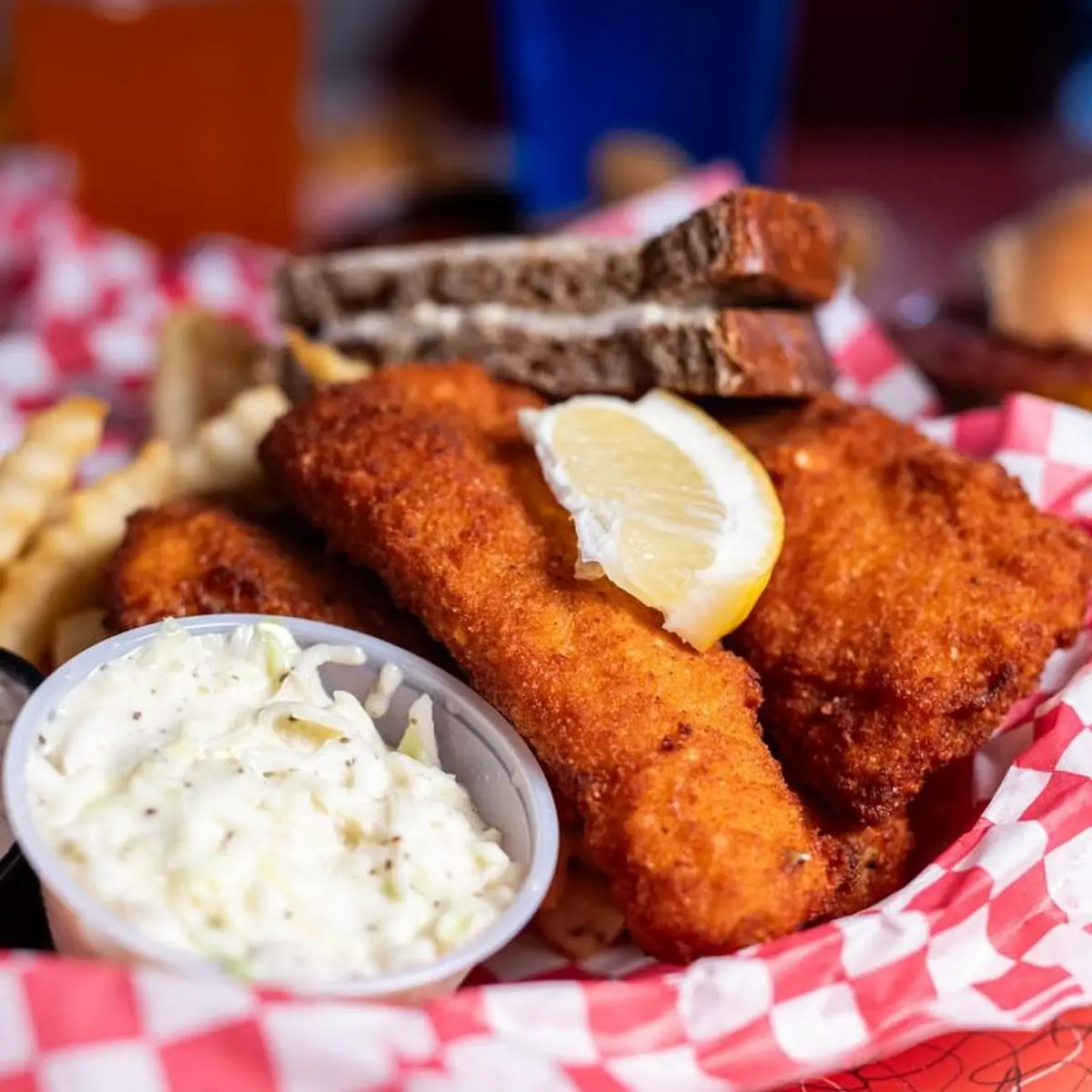 Fish Sandwich w L&C&Slaw