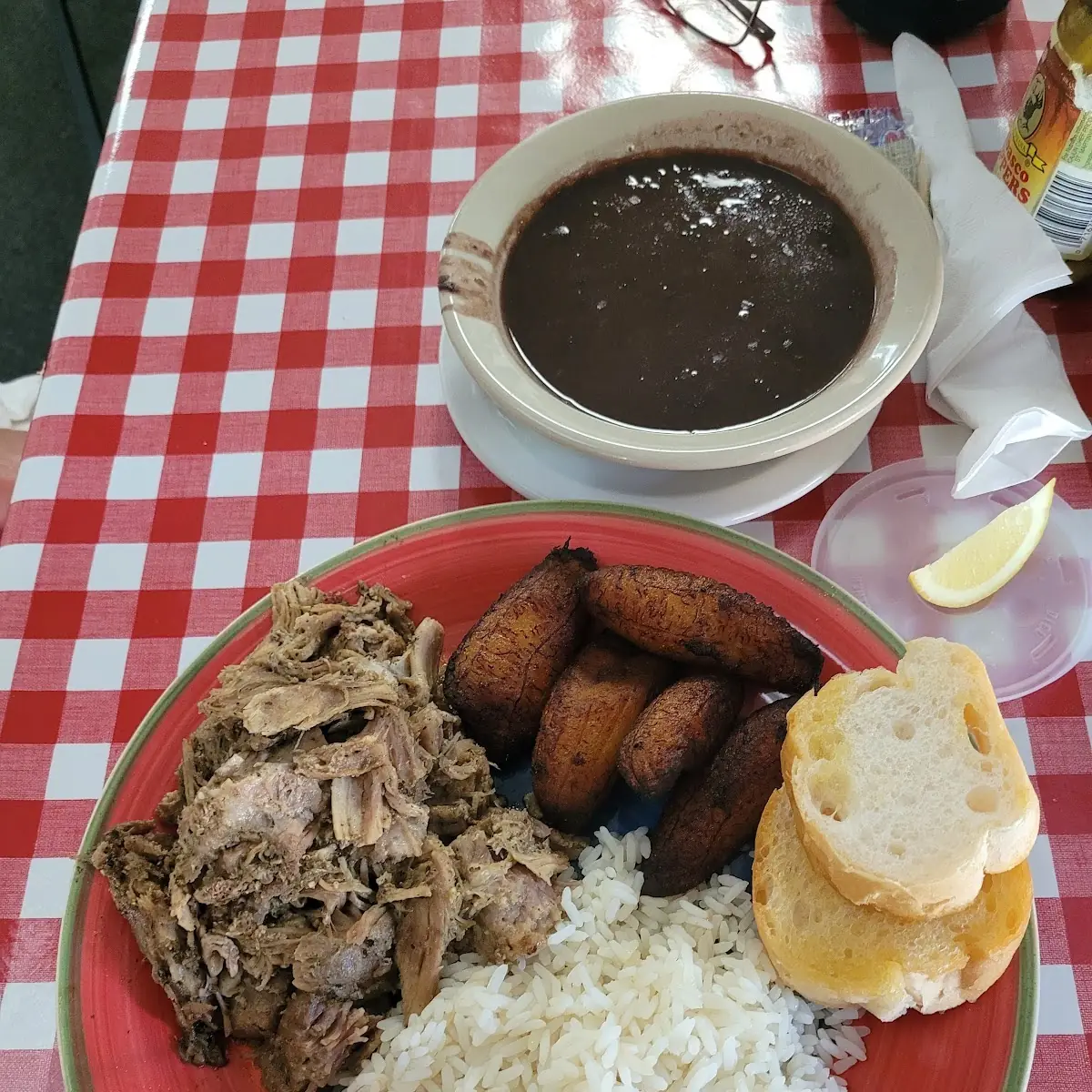 Pernil White Rice with Black Beans