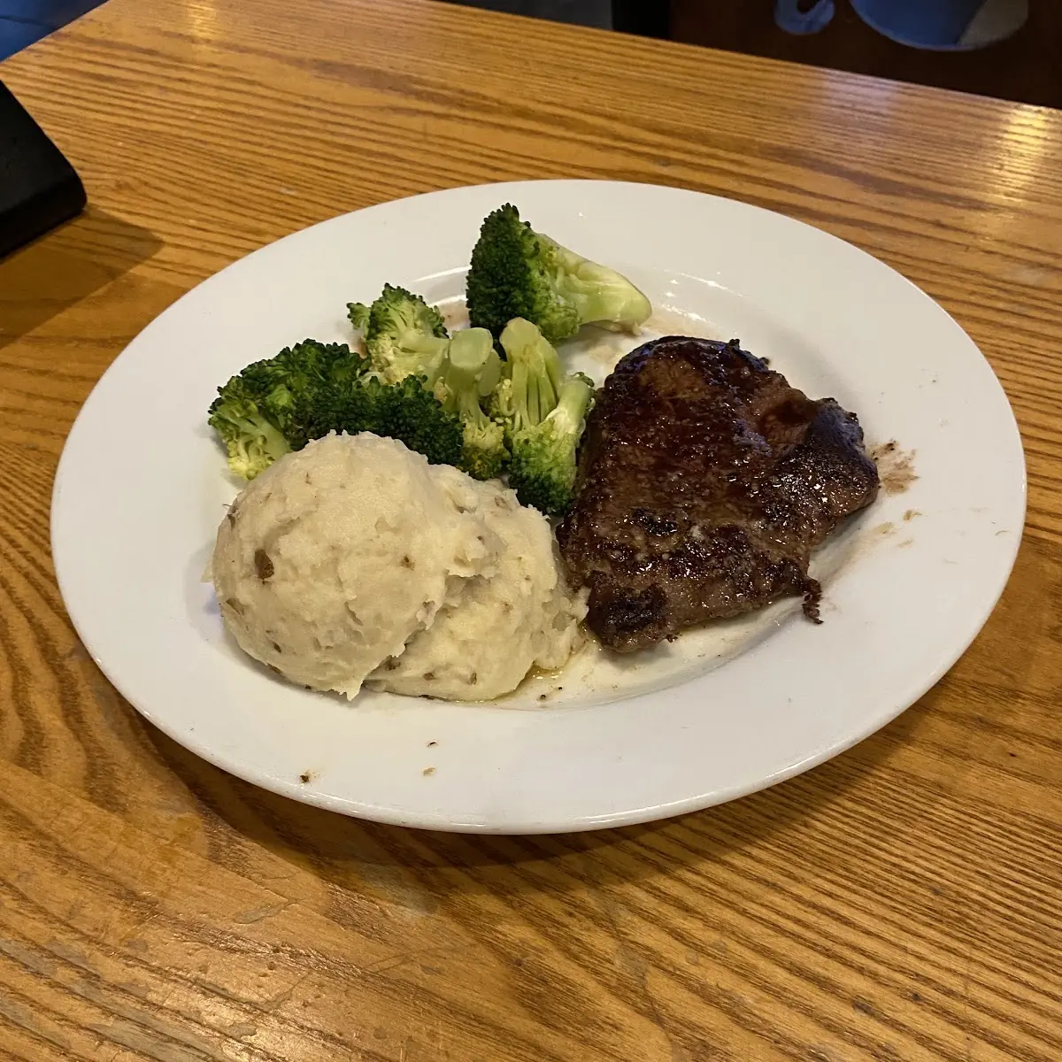 Classic Sirloin with Mashed Potatoes and Steamed Broccoli