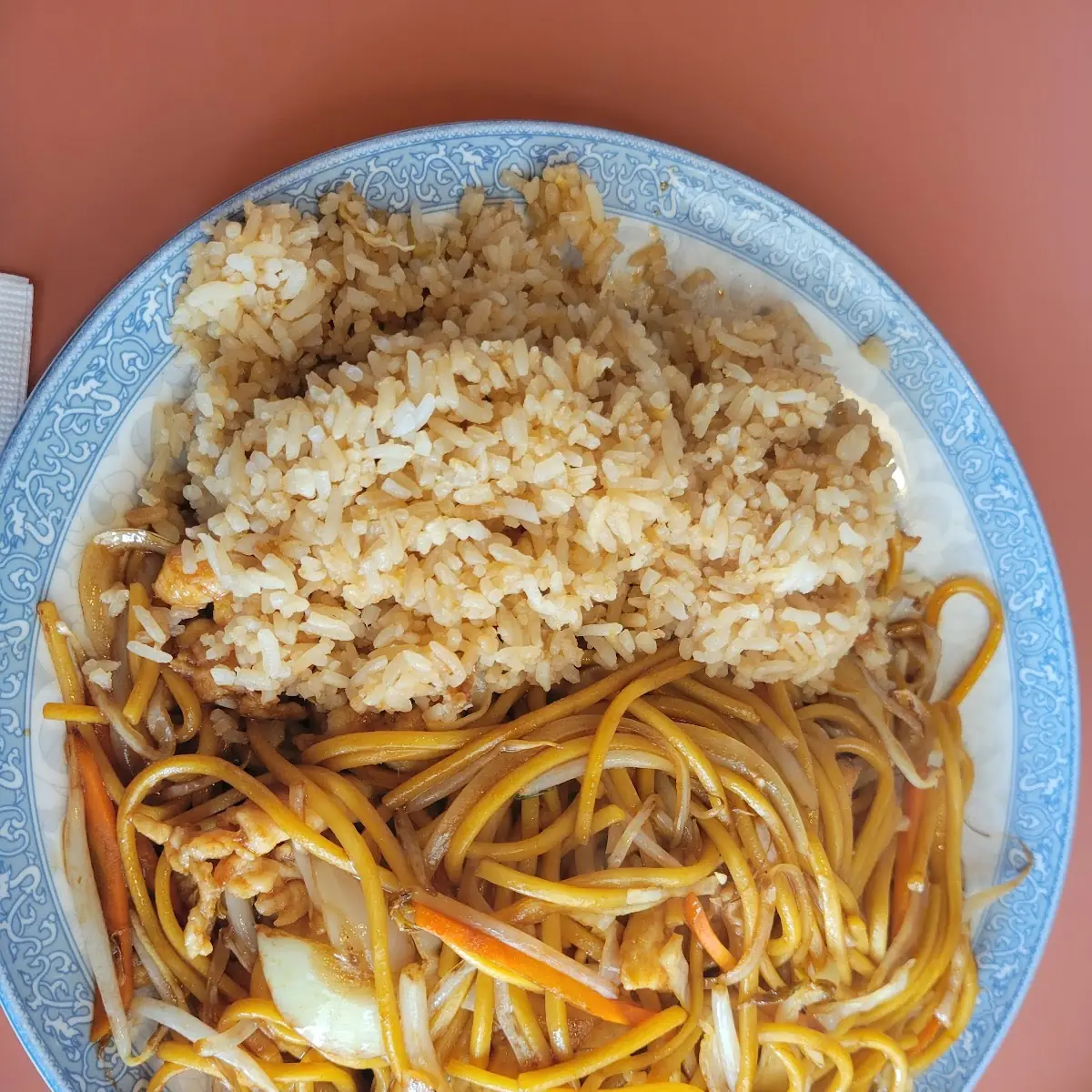 Chicken Lo Mein