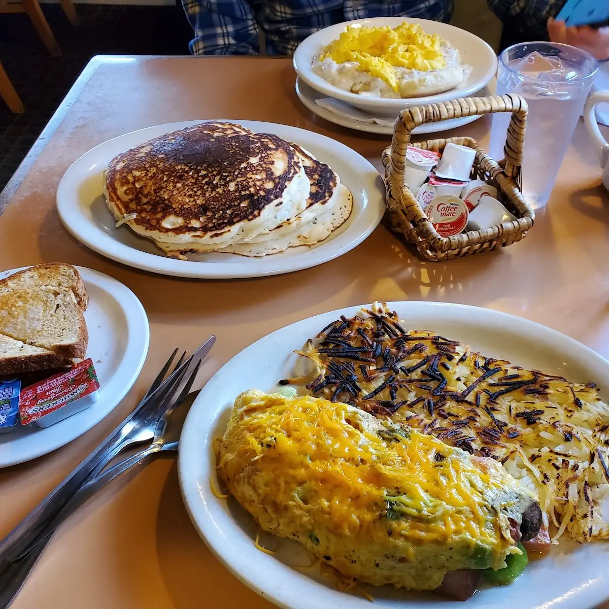 Bacon Tomato Cheddar Cheese Omelette