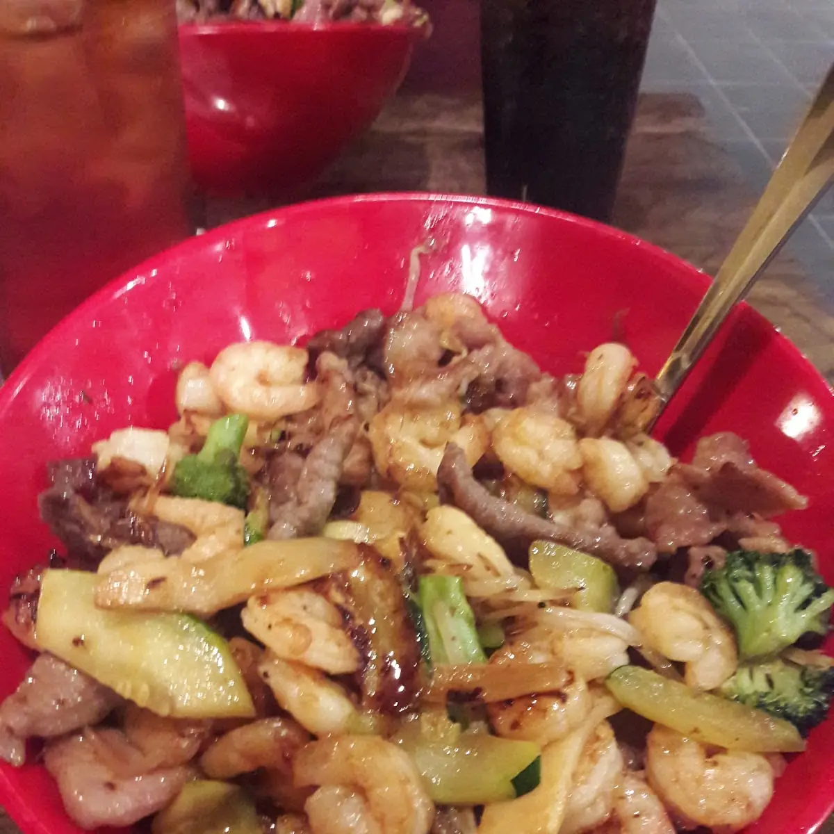 Black Pepper Tuna Tataki Salad