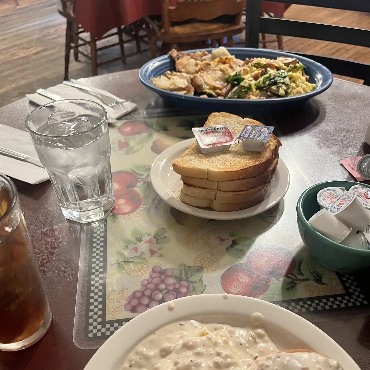 Biscuits & Gravy