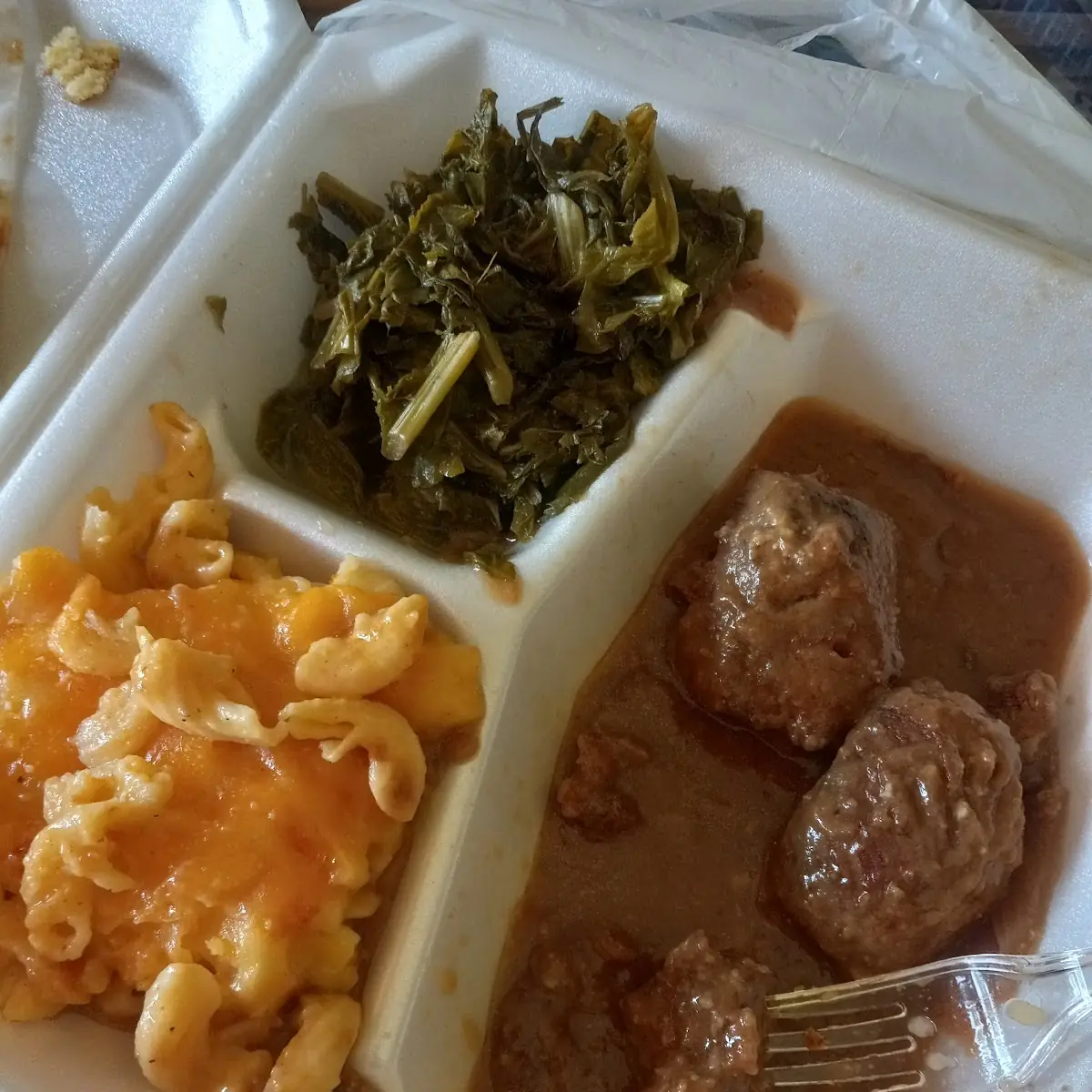 Beef Short Ribs Mac and Cheese with Greens