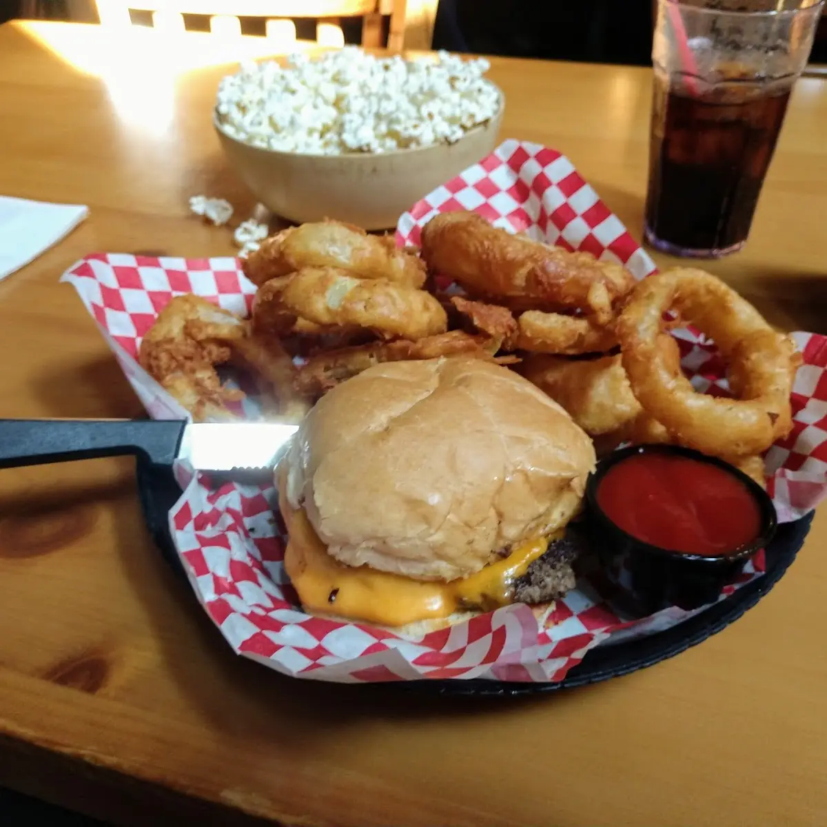 Cheeseburger Deluxe