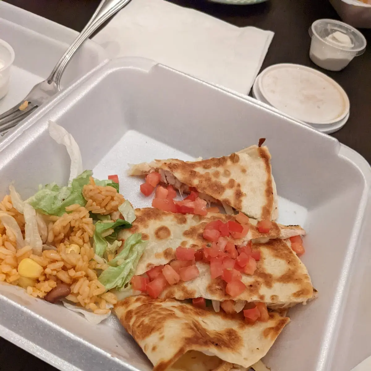 Quesadilla combo platter